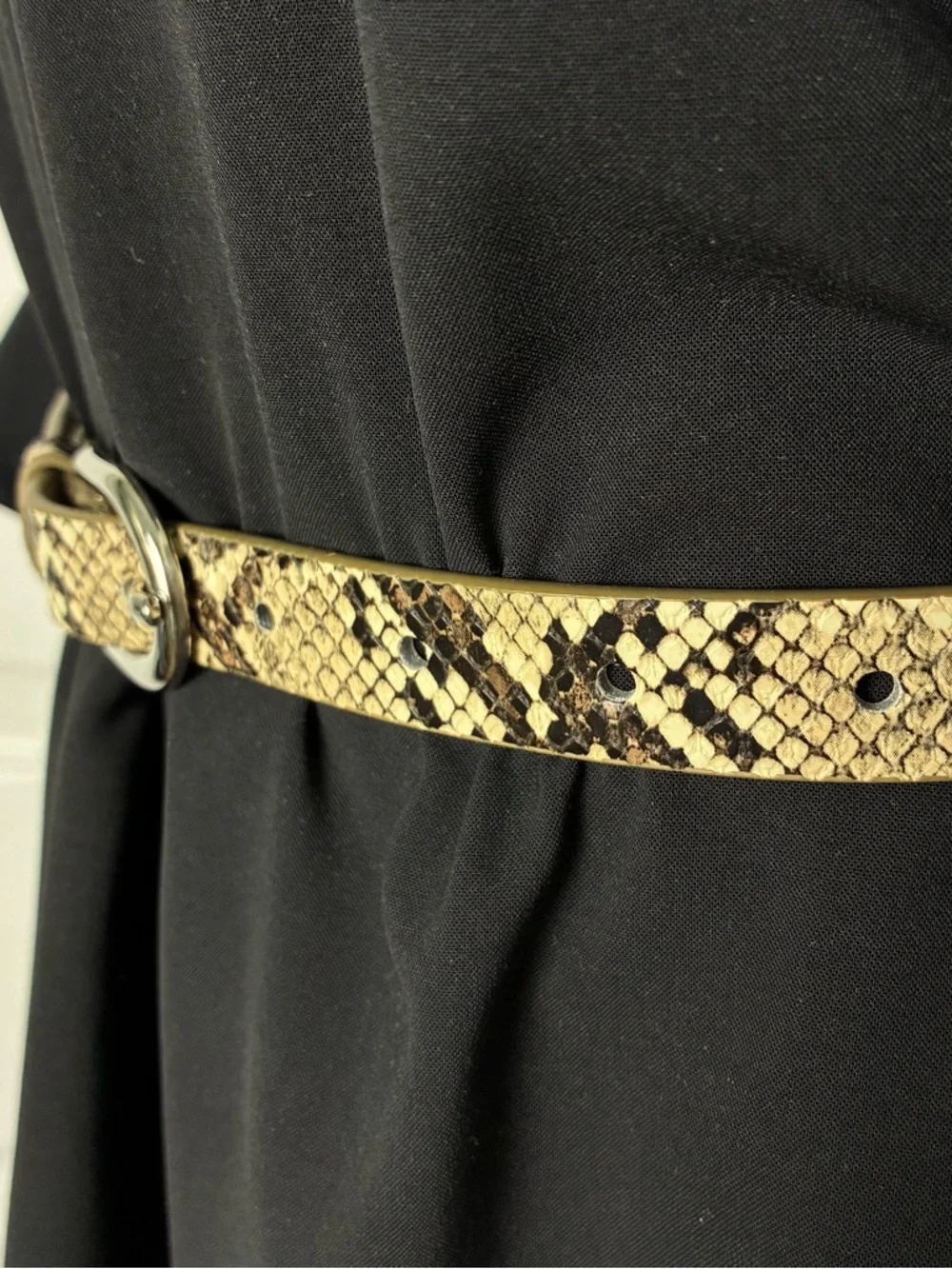 Snake Print faux Leather Belt with Silver Buckle New without tags glam animal